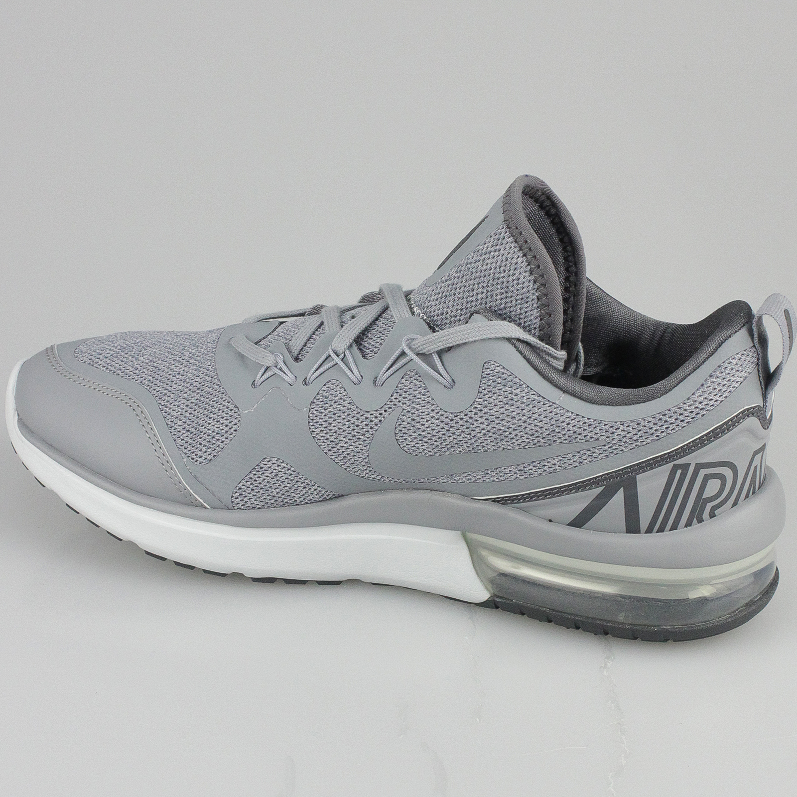 aa5739 nike