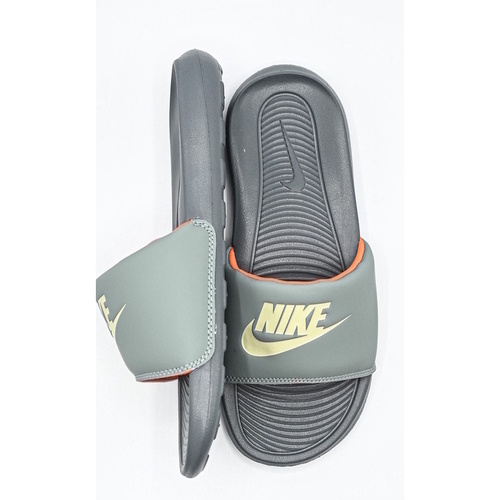 Slapi barbati Nike Victori One CN9675-301